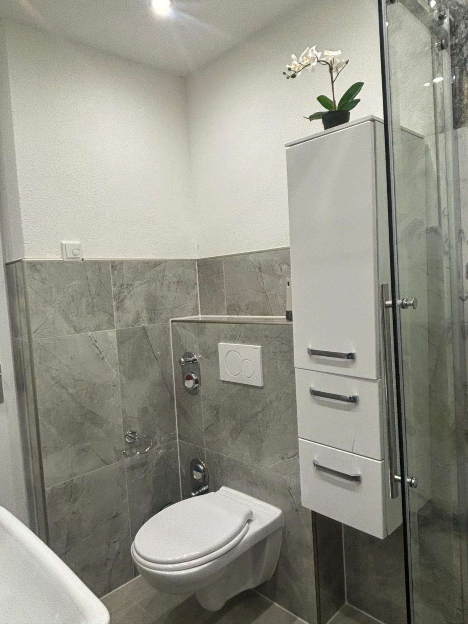 Lenti Duesseldorfer Apartment'S Ngoại thất bức ảnh